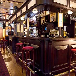 Hotell Astoria, Geneve