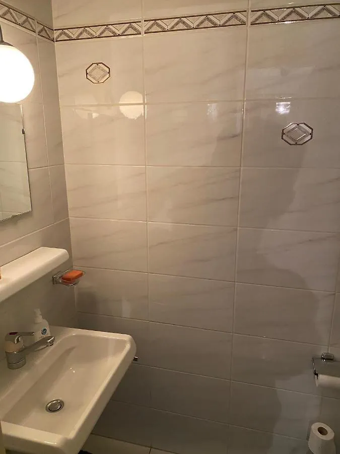 Geneve, Plein Centre,Belle Vue Lac, Splendide Et Grand Appartement 0*, Geneva Switzerland